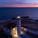 Spacious And Bright Flat Near The Beach - Beahost