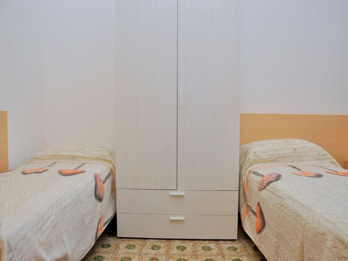 Apartment Spacious And Bright Flat Near The - Beahost